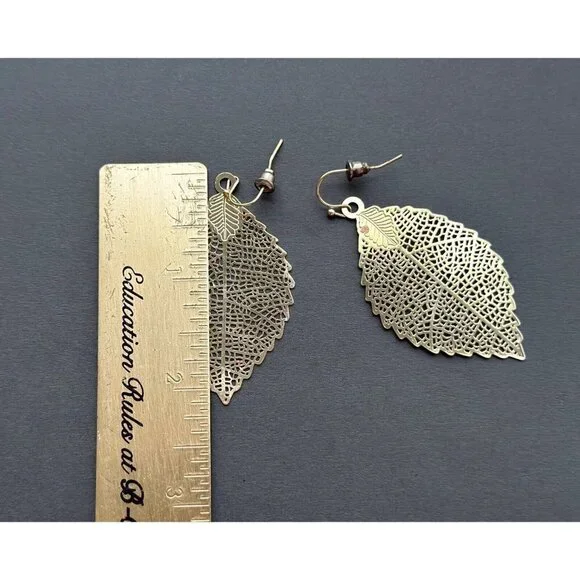 Vintage gold tone round Oriental Style filigree two tone, hoop earrings set of 5 - Picture 10 of 12